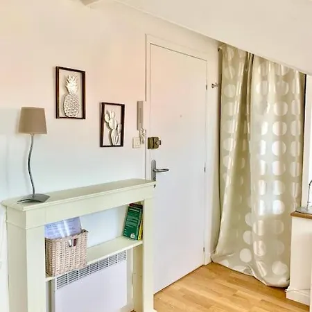 Apartamento Studio On The Attic-5 Min From Sea & Main Street