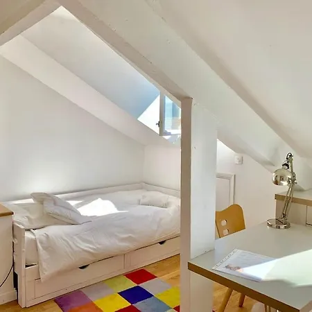 Studio On The Attic-5 Min From Sea & Main Street Apartment Nizza